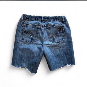 Cute blue denim shorts with frayed hem #y2kfashion 29” waist low rise y2k jeans